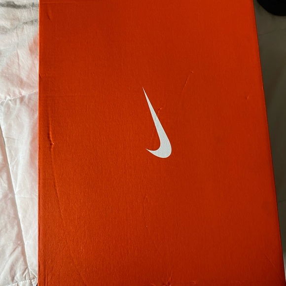 6Y LeBron Soldier 12 Anchor Basketball Shoes - Picture 10 of 10